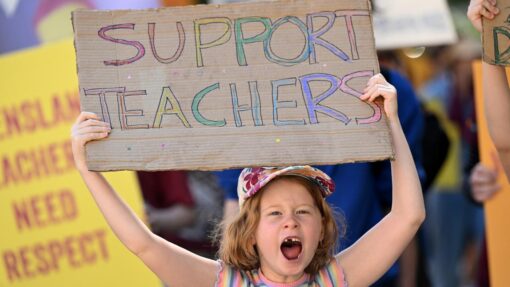Teachers offered hefty pay rise and reduced workloads QUEENSLAND TEACHERS STRIKE
