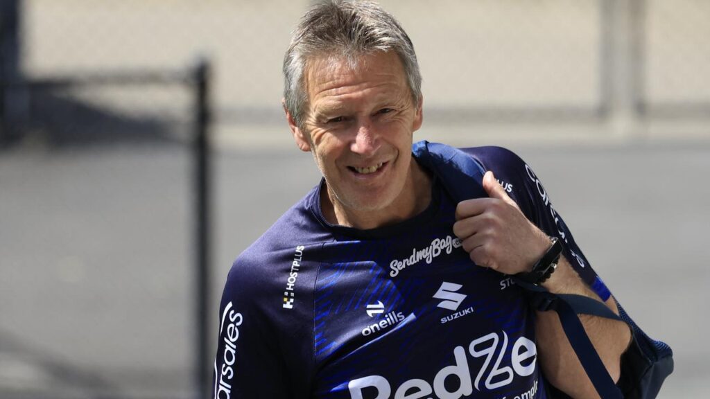 Craig Bellamy is not walking out on Melbourne for the Titans, just yet.