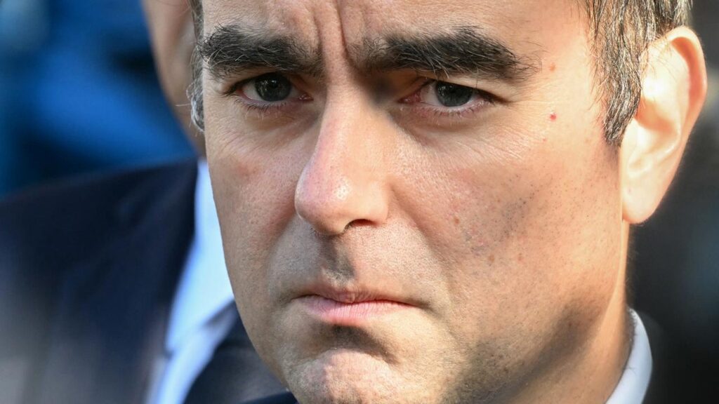 Prime Minister Sebastien Lecornu is intent on submitting a new budget to parliament by Monday.