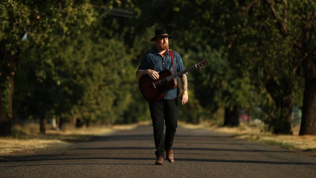 The overall feeling of Andrew Swift’s latest album, Lucky Stars, is that life is really good.
