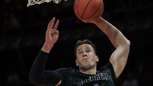 Breakers live up to their name to destroy NBL champions NBL KINGS BREAKERS
