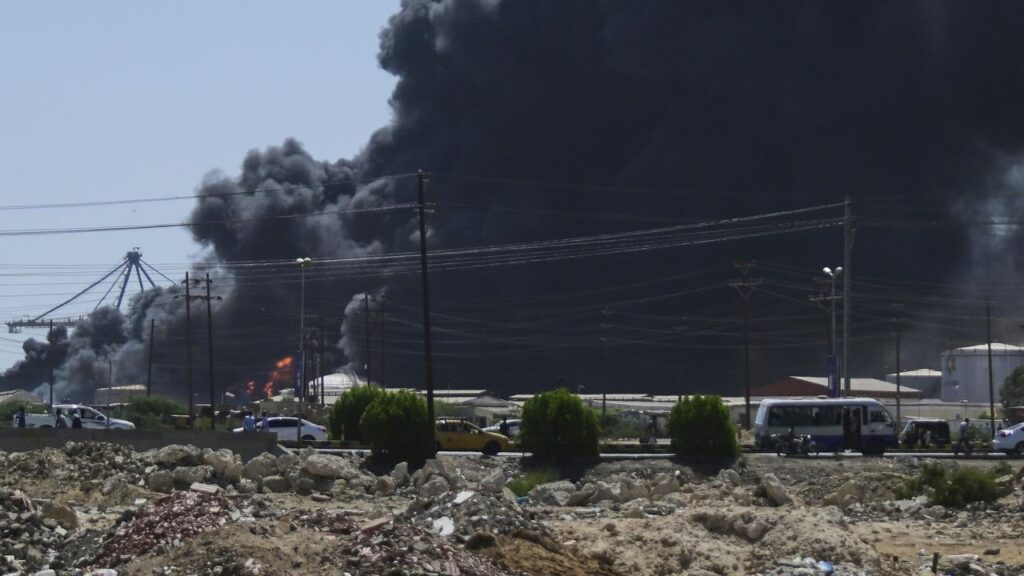 A doctors’ group has accused the Rapid Support Forces of killing 53 people in a Darfur city.
