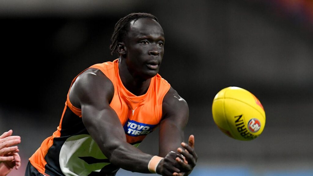 Leek Aleer is staying with the Giants after a trade to St Kilda failed to eventuate.