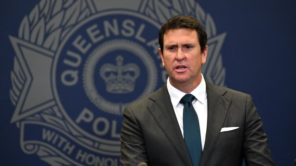 Queensland Police Minister Dan Purdie apologised to parliament after revealing wrong crime data.