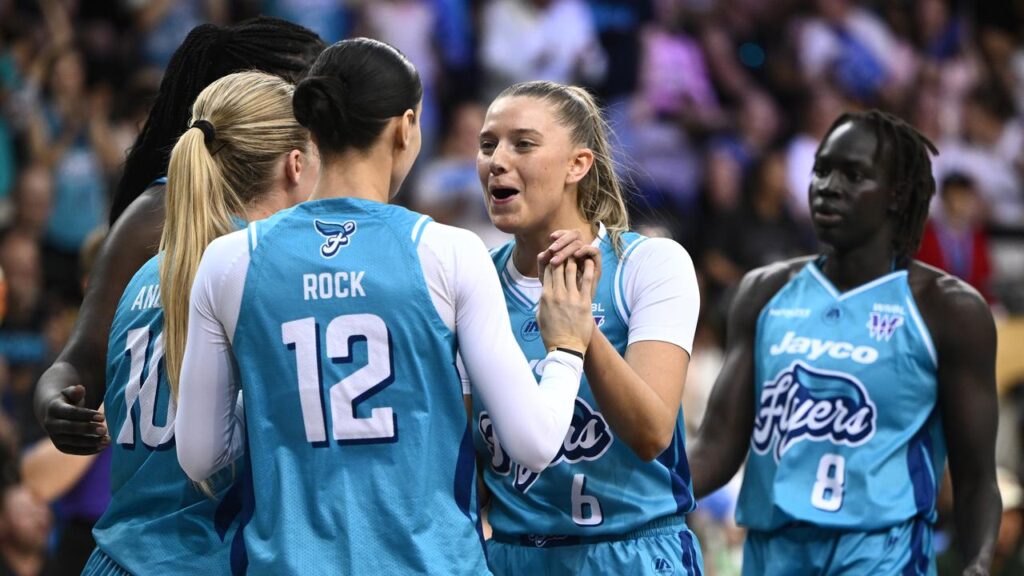 The Southside Melbourne Flyers led by seven points at quarter-time and never looked back.
