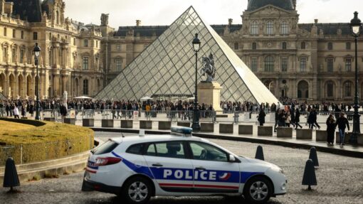 France-Louvre Robbery