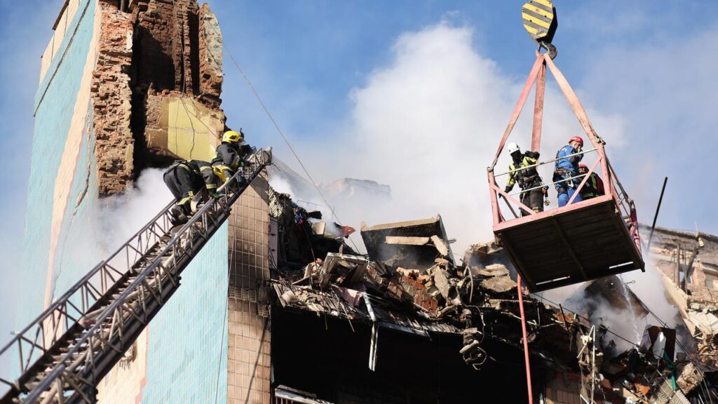 The US has floated a plan to end the war that would involve Ukraine giving up some land to Russia.
