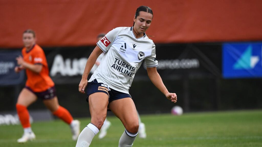Kennedy White has scored three times to lead the Victory to a comfortable win over Western Sydney.
