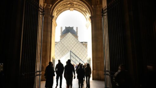 Two Louvre heist suspects 'had prior theft conviction' France Louvre