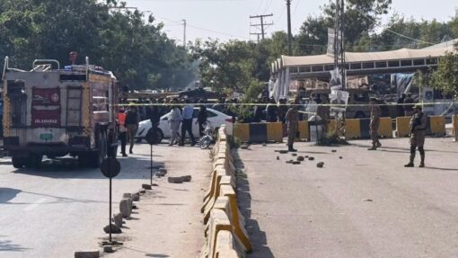 Suicide bomber kills 12 outside Islamabad court Pakistan Militant Attack