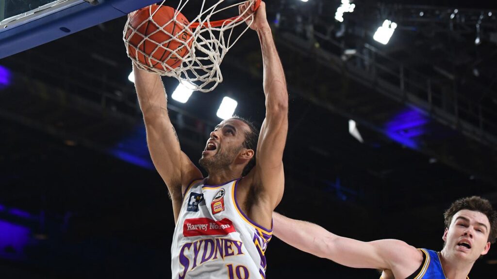 Xavier Cooks’ double-double helped the Sydney Kings to a comfortable win over the Brisbane Bullets.
