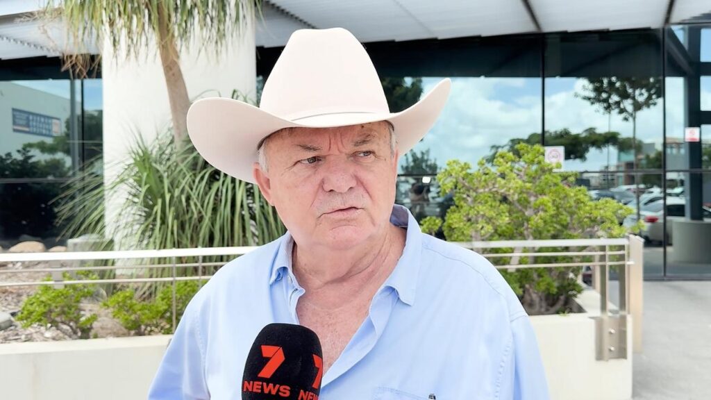 Serial conman Peter Foster says he’s admitted in his autobiography every mistake he’s made.
