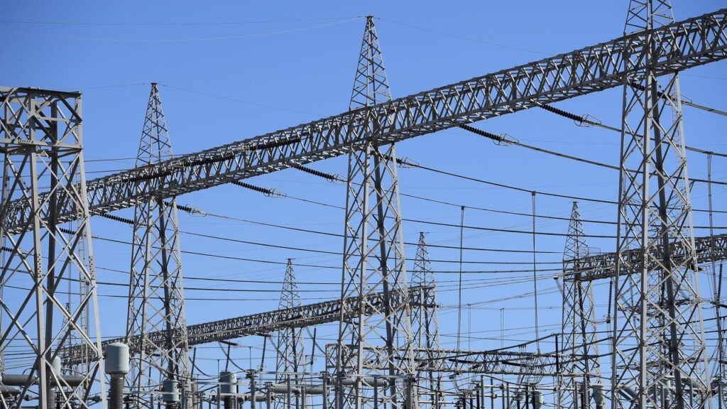 Major government works will prioritise green steel in a move praised by renewable energy advocates.
