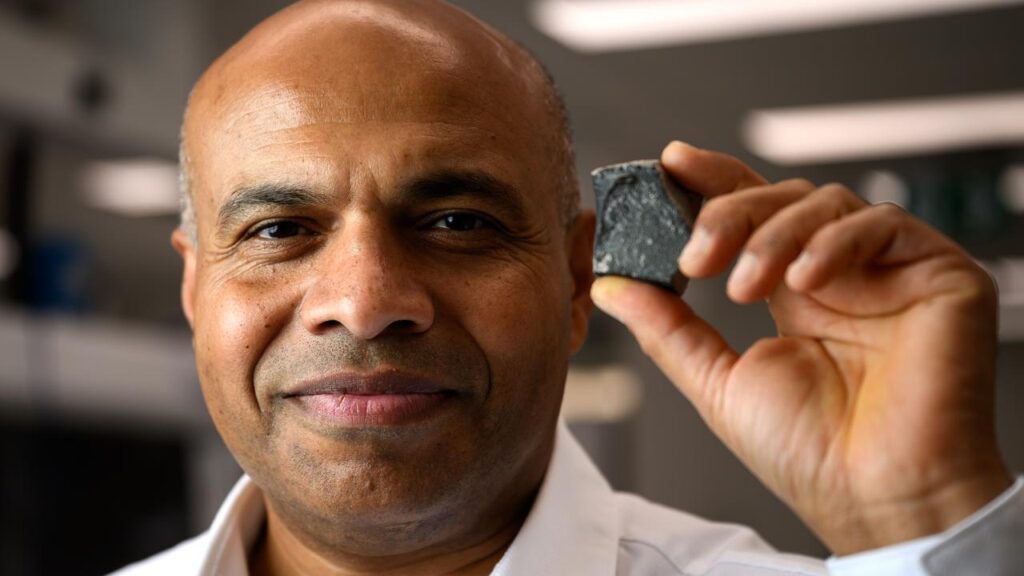 Kondo-Francois Aguey-Zinsou aims to reduce costs for hydrogen compression, purification and storage.
