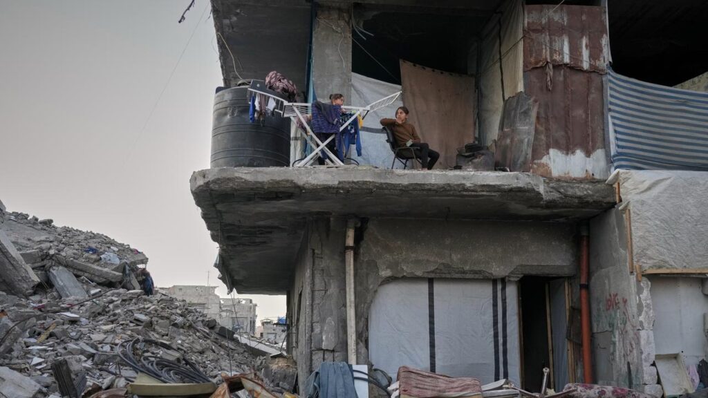 A ceasefire has enabled hundreds of thousands of people to return to their homes in the Gaza Strip.
