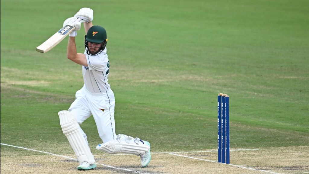 Caleb Jewell struck a stylish 102 for Tasmania on day two of the Sheffield Shield clash with NSW.
