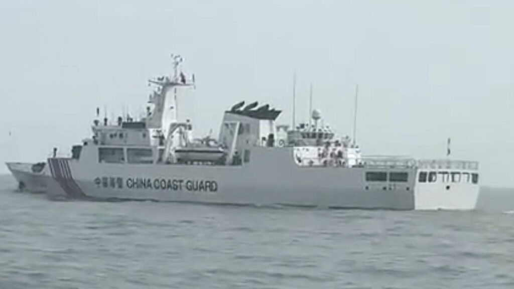 Chinese Coast Guard vessels entered waters admistered by Japan.
