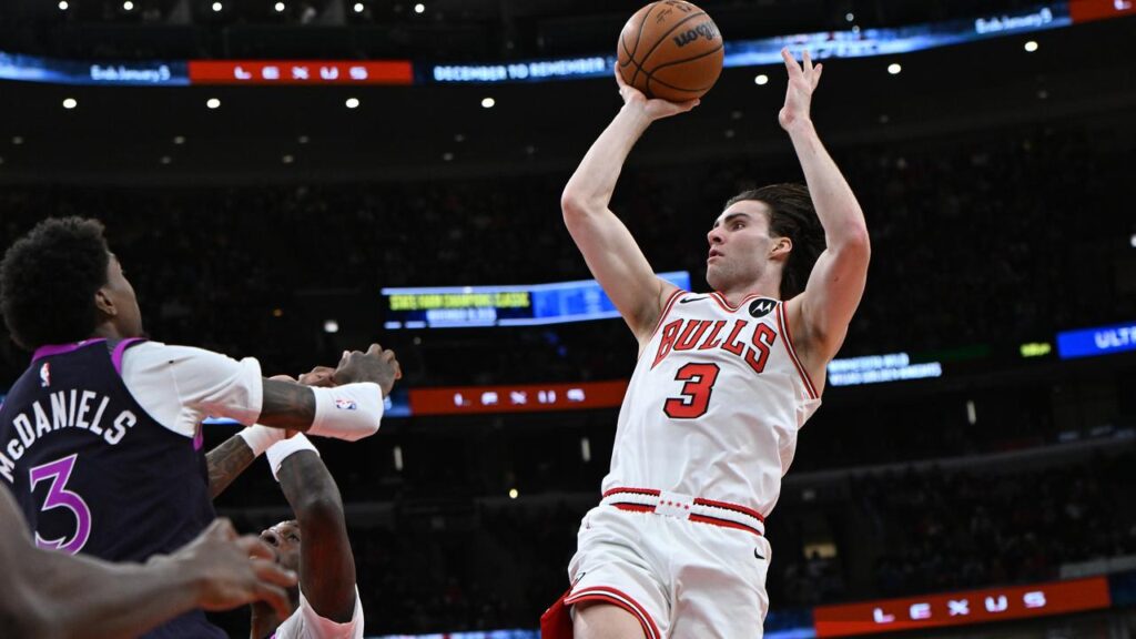 Chicago star Josh Giddey faces weeks of rehab for a hamstring injury.
