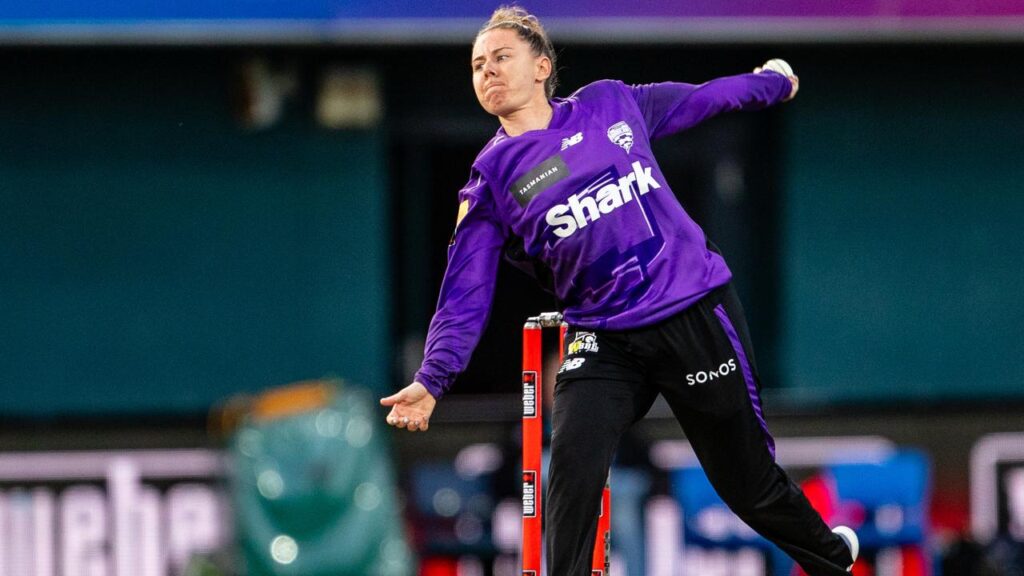 The Hobart Hurricanes’ Linsey Smith picked up two wickets from her two overs in the WBBL final. 
