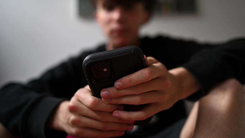 Parents are being warned to expect children to experience withdrawal symptoms from social media.
