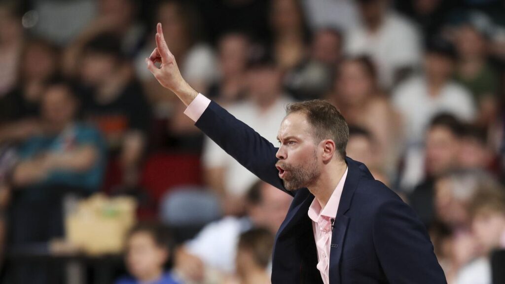 Petteri Koponen is unhappy at the slide in form his NZ Breakers are suffering.
