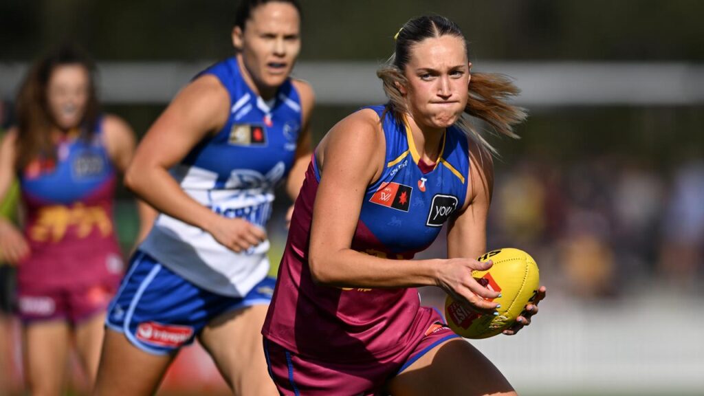 Two-time AFLW premiership player Taylor Smith is leaving the Lions to join the Sydney Swans.
