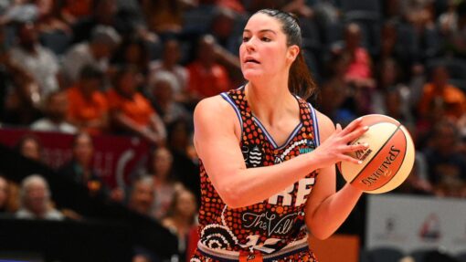 Fire return to winners' circle, quelling Flames WNBL FIRE LIGHTNING