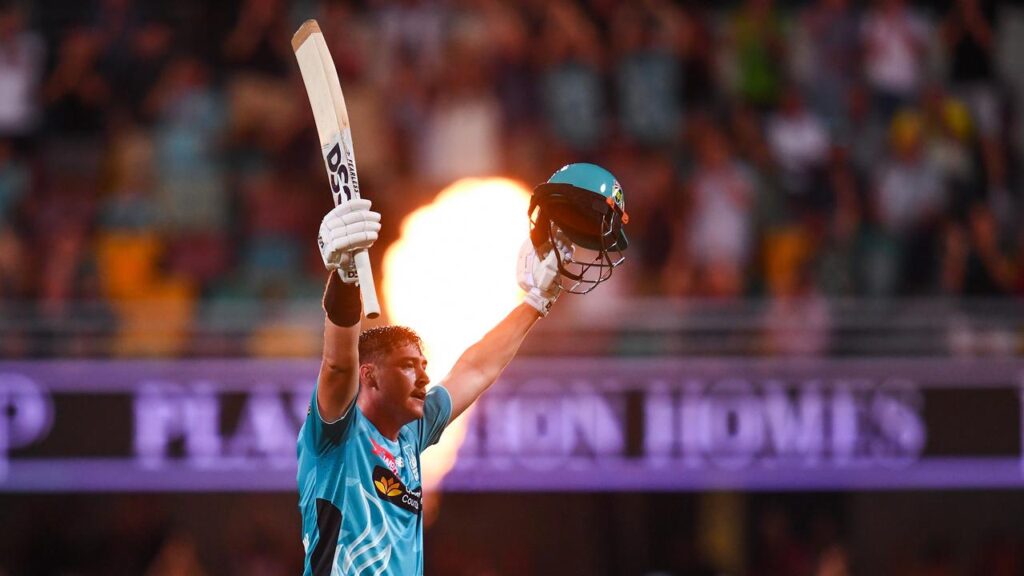 Matt Renshaw lit up the Gabba in the Heat’s incredible BBL run chase, scoring a century.
