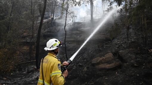 Storms and wind keep fire danger high after homes lost BUSHFIRE CENTRAL COAST