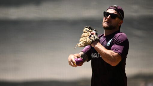 CRICKET ENGLAND TRAINING