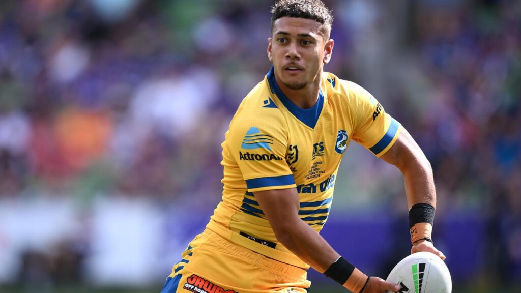 Isaiah Iongi has signed a new deal and will wear blue and gold until at least the end of 2030.
