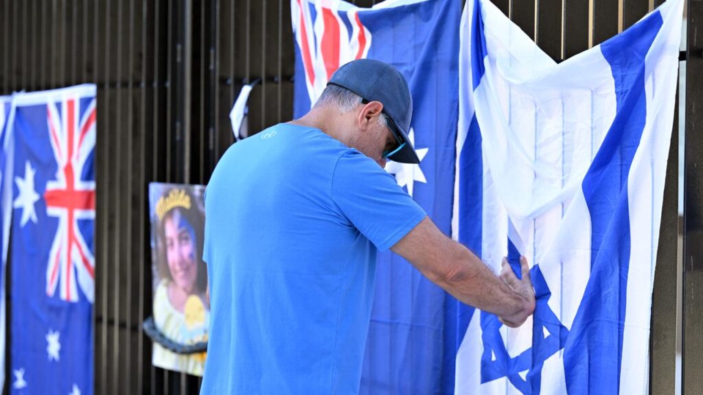The coalition wants a royal commission into anti-Semitism in the lead-up to the Bondi massacre.
