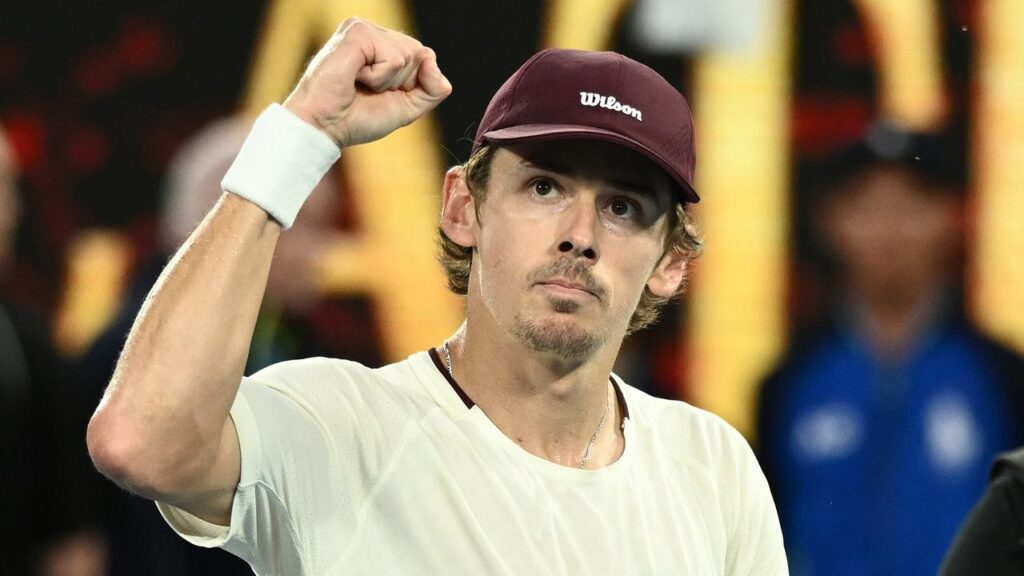 Aussie Alex de Minaur can’t wait to have a crack at top seed Carlos Alcaraz at Melbourne Park.
