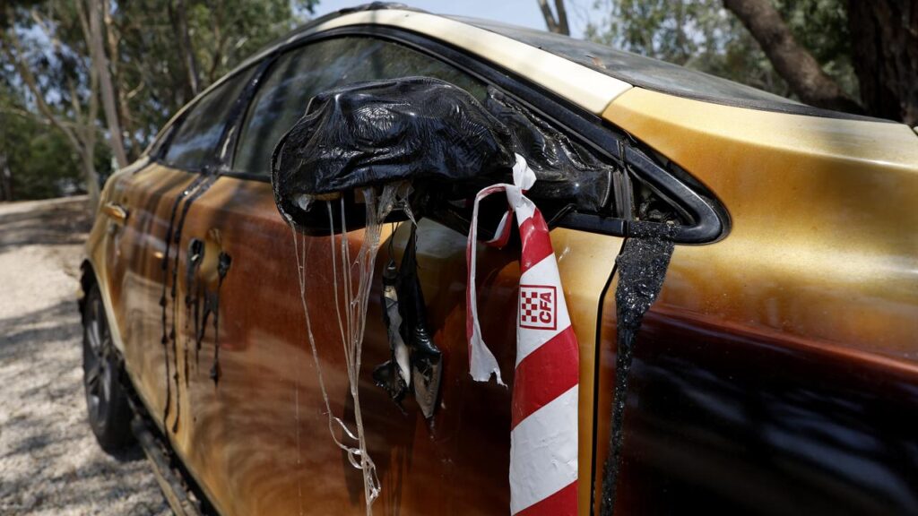 Residents impacted by Victoria’s bushfires are returning to survey the extent of the damage.
