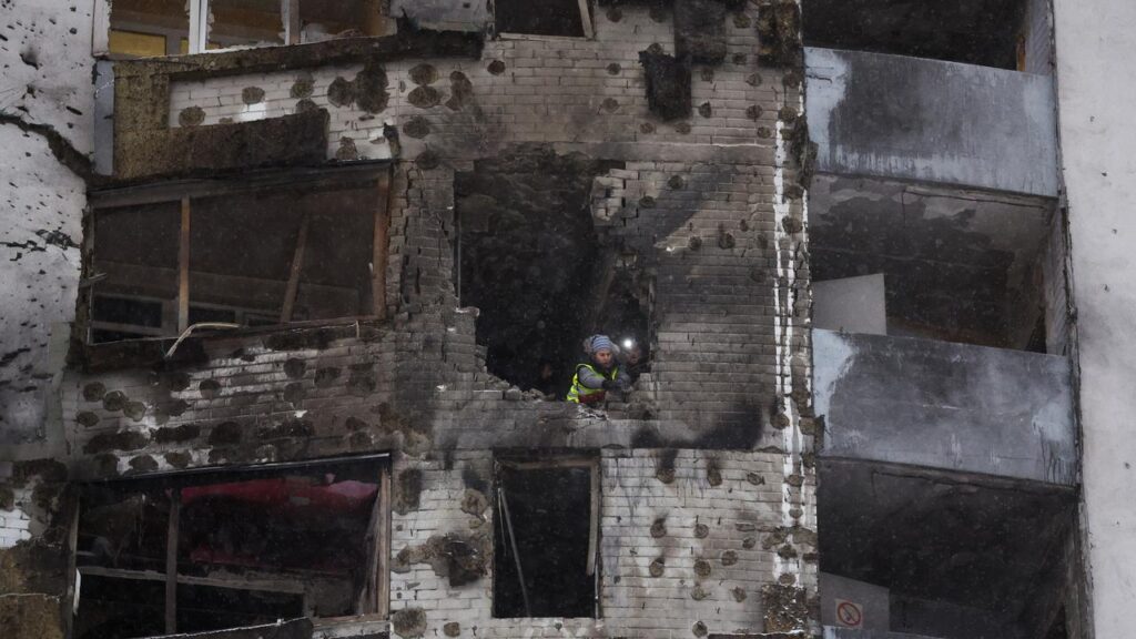 At least four people have been killed in Russian attacks on Kyiv, Ukrainian authorities say.
