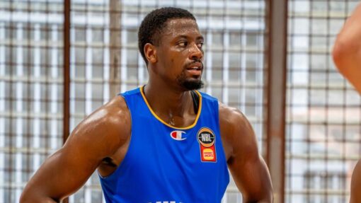 BASKETBALL BRISBANE BULLETS TERRY TAYLOR