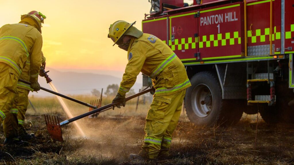 It’s set to be a busy weekend for firefighters across Australia with extreme temperatures expected.
