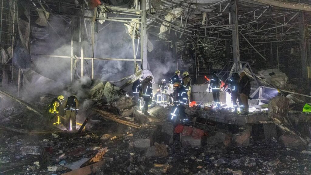 Russian air attacks on Ukraine’s energy sector have left people without power, heating and water.
