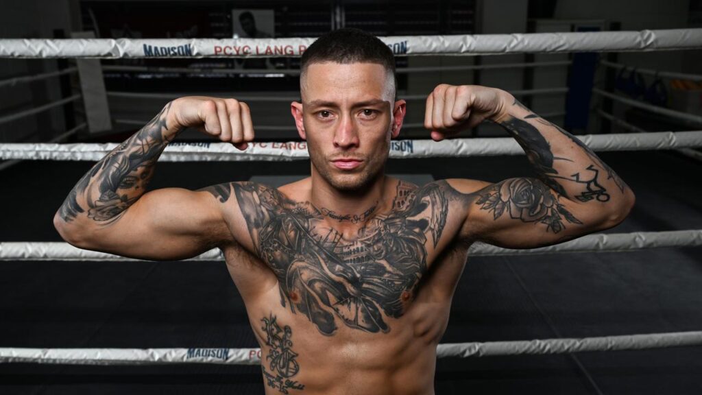 Liam Paro has suffered a blow with Irish opponent Paddy Donovan pulling out of their clash.
