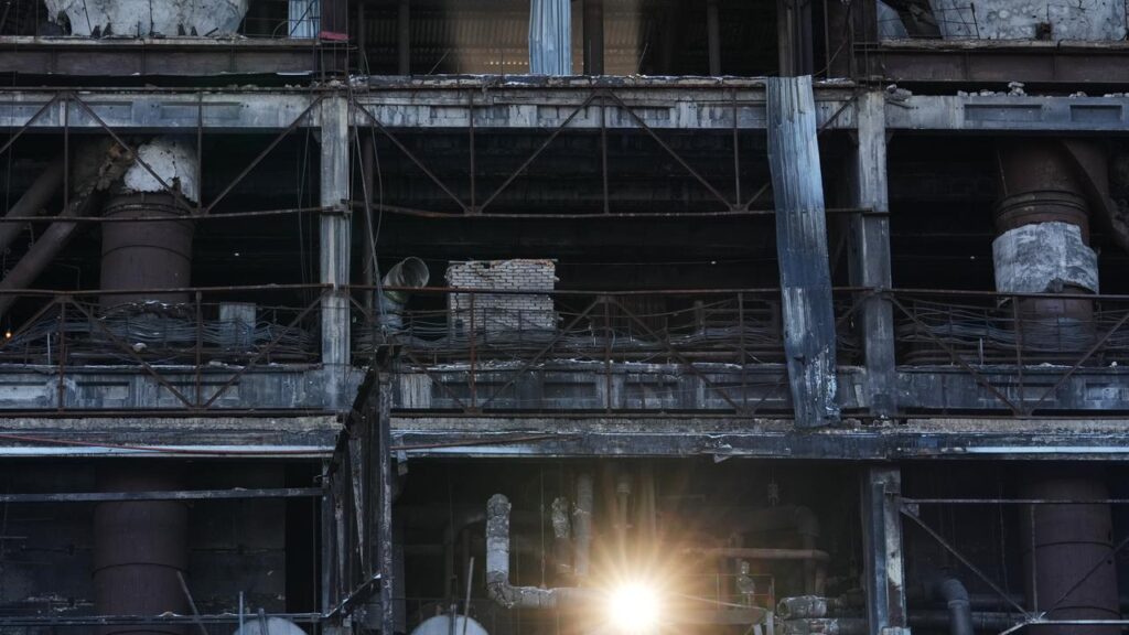 Russian airstrikes have been targeting Ukraine’s power plants, causing widespread outages.
