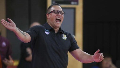 Bendigo cop a coach spray as Lynx soar to easy win WNBL LIGHTNING SPIRIT