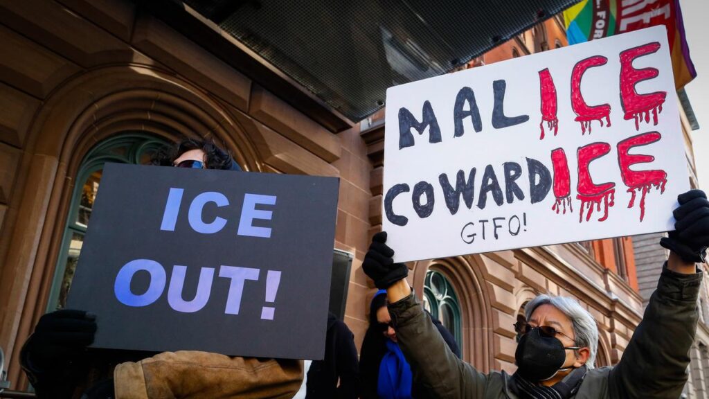 Protesters took to the streets to demand the withdrawal of federal immigration agencies.
