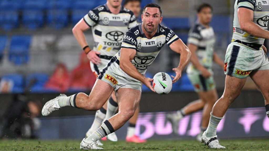 Sydney Roosters recruit Reece Robson is expected to miss up eight weeks after fracturing his thumb.
