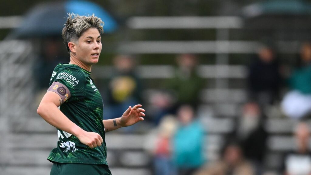Canberra United skipper Michelle Heyman scored in a 3-0 win over Western Sydney.
