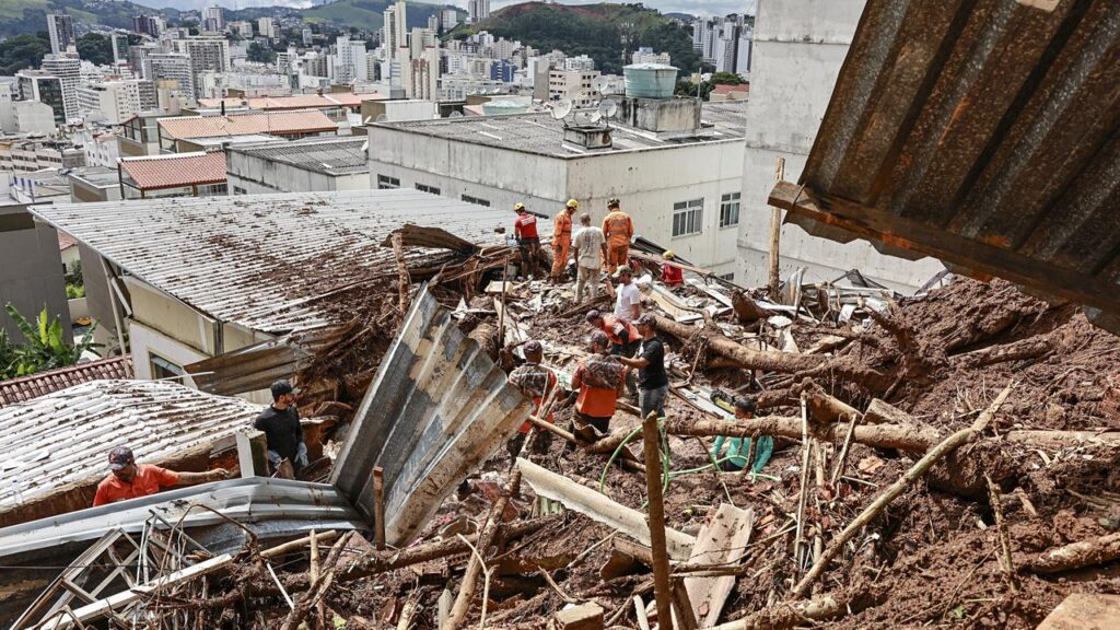 Torrential rain triggered at least 20 landslides in the southeast Brazilian city of Juiz de Fora.
