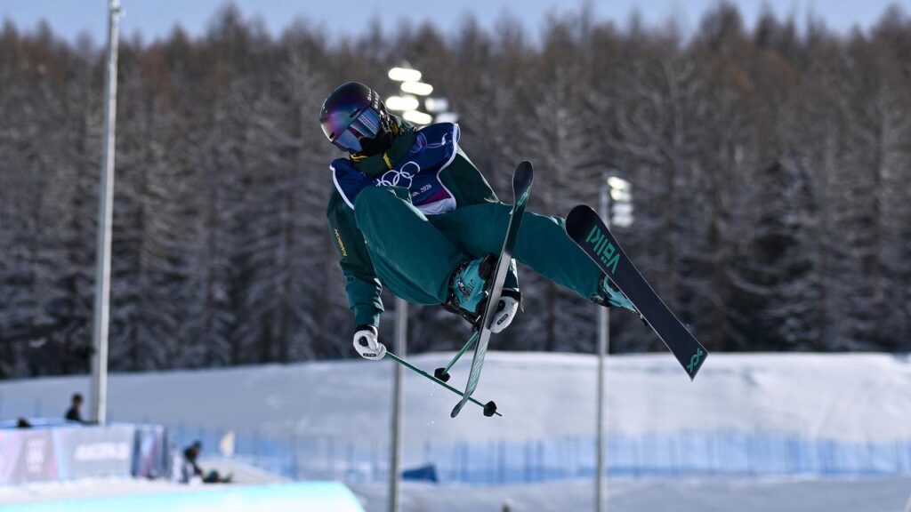 Aussie World Cup leader Indra Brown has missed out on a medal in the freeski halfpipe final.
