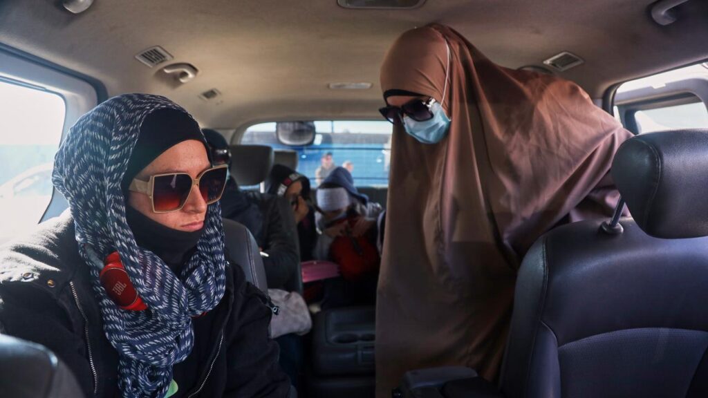 The Australian government has said that it will not repatriate people from Syria.
