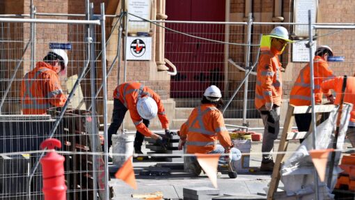 Unions demand new health and safety laws after heatwave ECONOMY STOCK