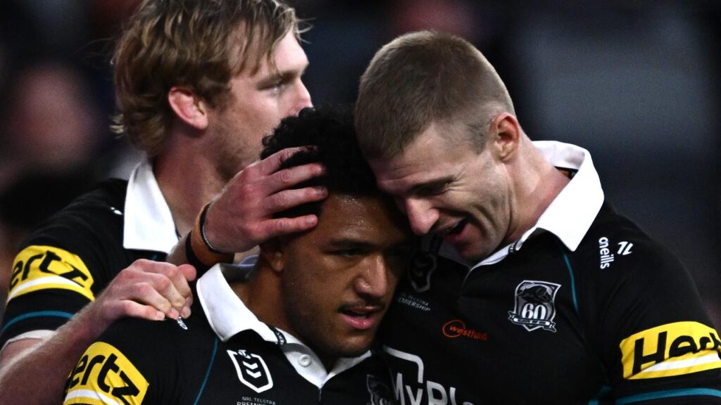 Freddy Lussick (r) is set to step into the starting hooker role for Penrith.
