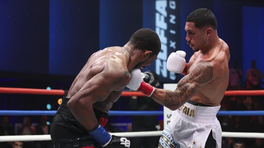 Jai Opetaia beat Brandon Glanton to move to 30-0 but his path to undisputed status is no clearer.
